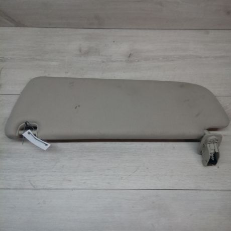 kozyrek-solncezashhitnyi-pravyi-audi-a6-c6-art-13197-big-1