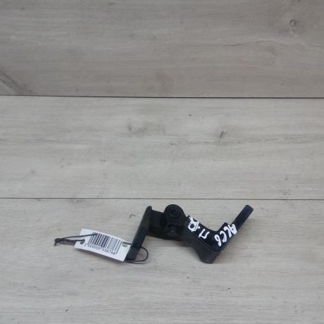 petlia-dveri-peredniaia-pravaia-verxniaia-audi-a6-c6-art-13202-big-0