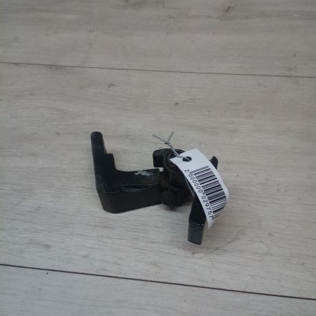 petlia-dveri-zadniaia-pravaia-verxniaia-audi-a6-c6-art-13205-big-1