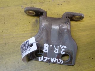 petlia-dveri-zadniaia-pravaia-verxniaia-kia-spectra-ii-art-13615