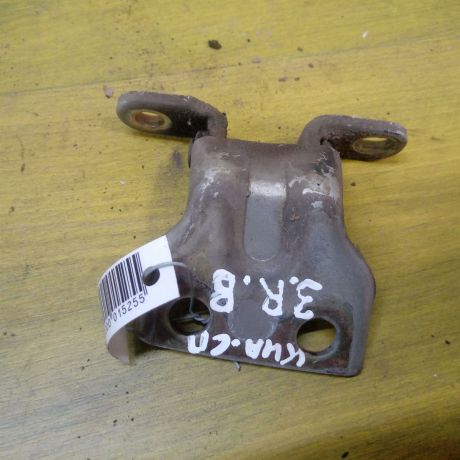 petlia-dveri-zadniaia-pravaia-verxniaia-kia-spectra-ii-art-13615-big-0