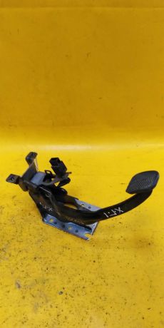 pedal-tormoza-hyundai-getz-art-13772-big-1