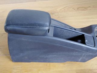 podlokotnik-volvo-s40-art-14160