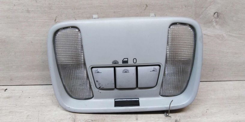 fonar-osveshheniia-salona-volvo-s40-art-14172-big-0