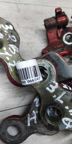 petlia-dveri-ford-focus-art-14720-big-3