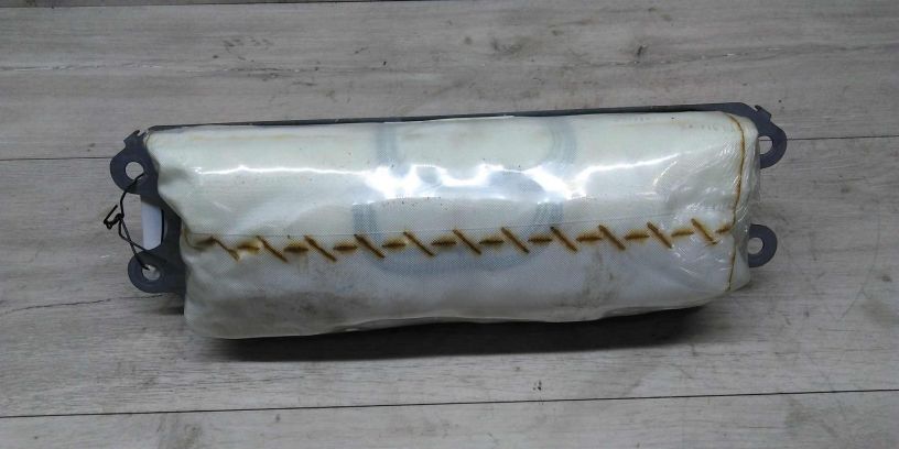 poduska-bezopasnosti-airbag-ford-focus-1-art-14778-big-0