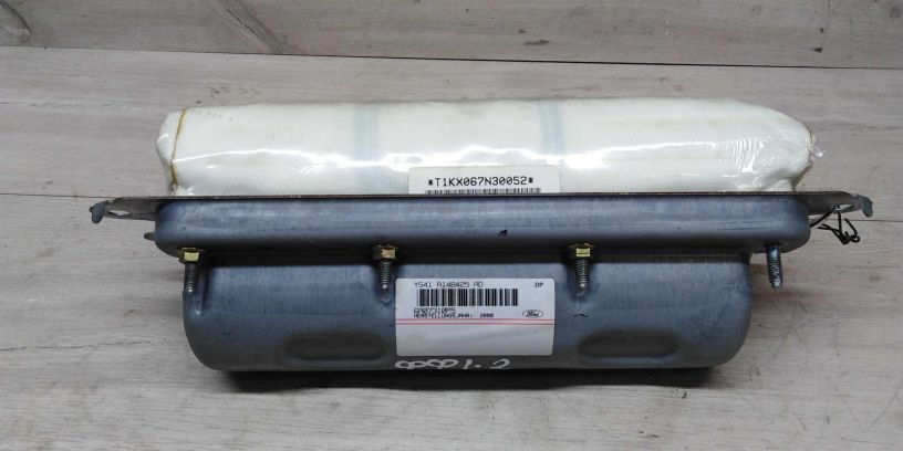 poduska-bezopasnosti-airbag-ford-focus-1-art-14778-big-1