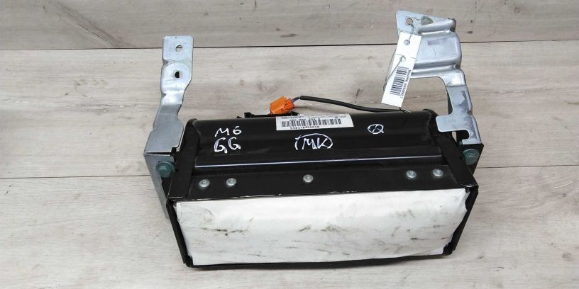 poduska-bezopasnosti-passazirskaia-v-torpedo-mazda-6-art-14913-big-0