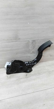 pedal-gaza-ford-focus-iii-art-15458-big-0