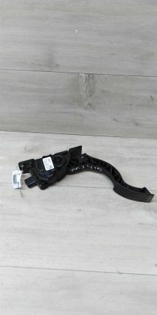 pedal-gaza-ford-focus-iii-art-15458-big-1