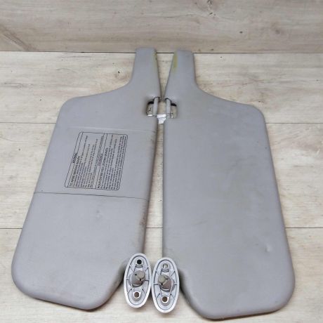 kozyrek-solncezashhitnyi-mazda-323-art-15494-big-1