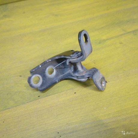 petlia-dveri-peredniaia-levaia-nizniaia-honda-jazz-art-15649-big-0