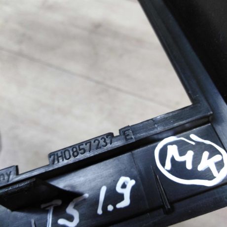 centralnaia-ramka-torpedy-volkswagen-transporter-t5-art-16012-big-2