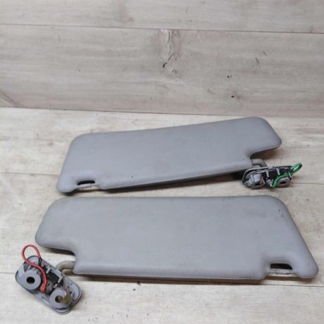 solncezashhitnyi-kozyrek-pravyi-volvo-s80-art-16048-big-3