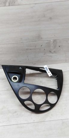 ramka-centralnaia-torpedy-ford-focus-1-art-16068-big-0