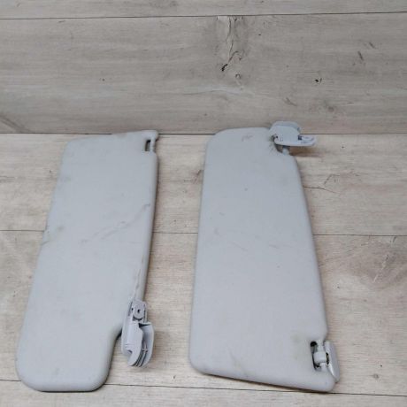 kozyrek-solncezashhitnyi-skoda-octavia-a5-art-17050-big-2