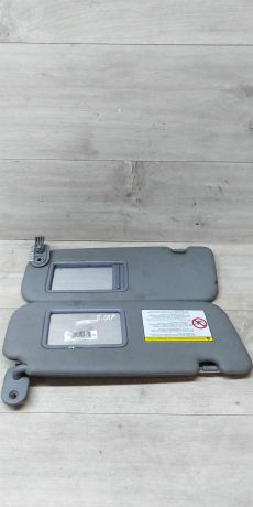 kozyrek-solncezashhitnyi-hyundai-solaris-art-17512-big-0