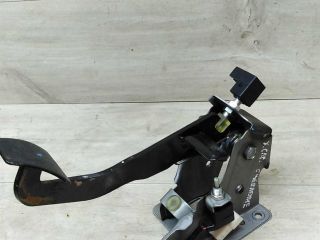 pedal-scepleniia-hyundai-solaris-art-17655