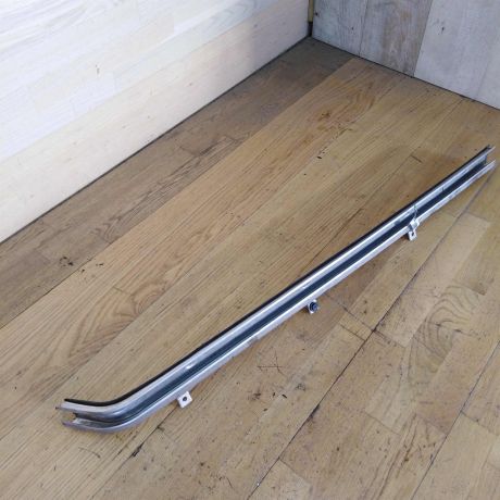 napravliaiushhie-bokovoi-pravoi-dveri-poloziax-volkswagen-transporter-t5-art-17778-big-2