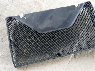 kryska-salonnogo-filtra-audi-a8-d2-art-18294