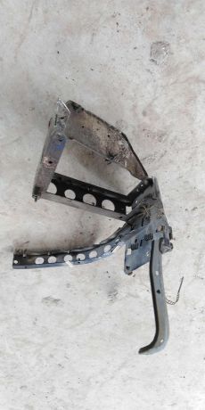 kronstein-levoi-perednei-paneli-audi-a8-d2-art-18296-big-2