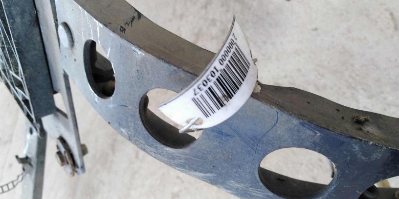 kronstein-levoi-perednei-paneli-audi-a8-d2-art-18296-big-4