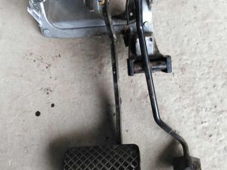 pedalnyi-uzel-audi-a8-d2-art-18312