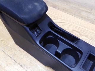 podlokotnik-mitsubishi-lancer-10-art-18553