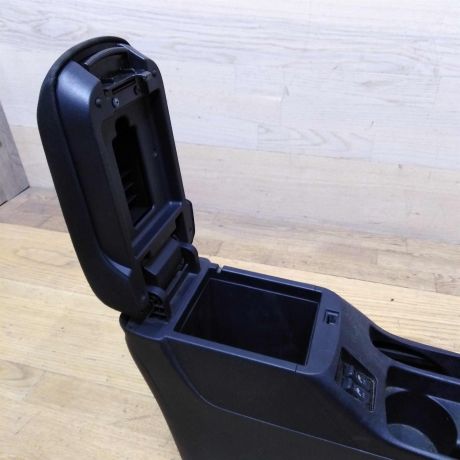 podlokotnik-mitsubishi-lancer-10-art-18553-big-2