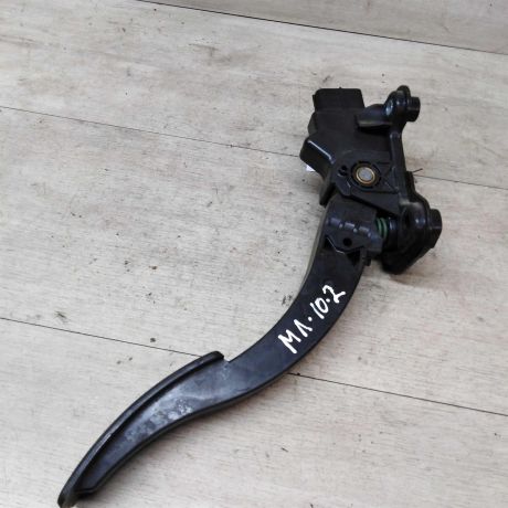 pedal-gaza-mitsubishi-lancer-10-art-18737-big-1