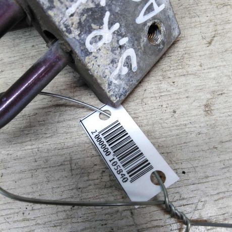 petlia-dveri-zadniaia-pravaia-nizniaia-audi-a8-d2-art-18770-big-2