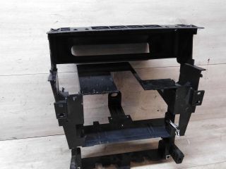 ramka-centralnaia-torpedy-audi-a8-d2-art-18774