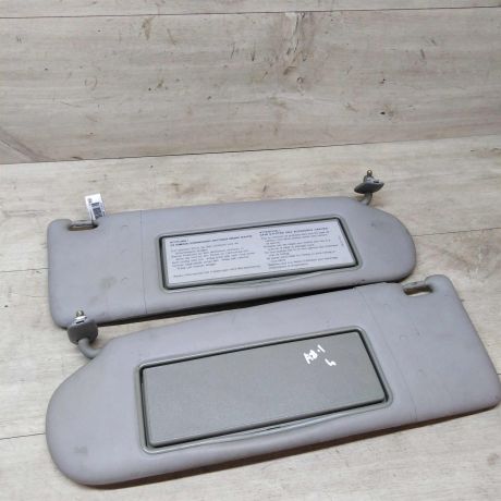 kozyrek-solncezashhitnyi-audi-a8-d2-art-18782-big-0