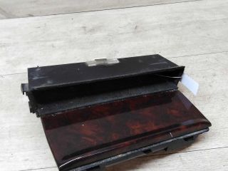 pepelnica-audi-a8-d2-art-18798