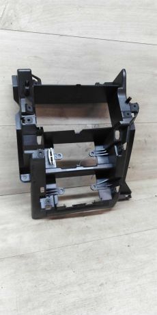 ramka-vnutrenniaia-torpedy-centralnaia-volkswagen-transporter-t5-art-19177-big-0