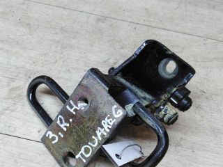 petlia-dveri-zadniaia-pravaia-nizniaia-volkswagen-touareg-art-19904