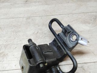 petlia-dveri-peredniaia-pravaia-nizniaia-volkswagen-touareg-art-19939