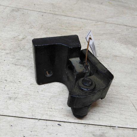 petlia-dveri-zadniaia-levaia-verxniaia-volkswagen-touareg-art-19940-big-1