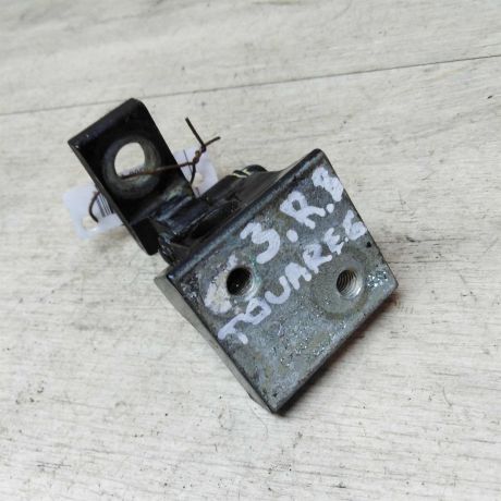 petlia-dveri-zadniaia-pravaia-verxniaia-volkswagen-touareg-art-19942-big-2