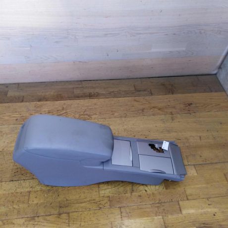 podlokotnik-toyota-camry-v40-art-20246-big-0