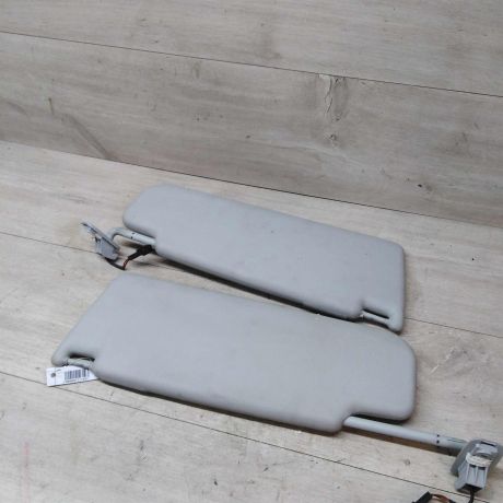 kozyrek-solncezashhitnyi-volkswagen-passat-b6-art-20565-big-0