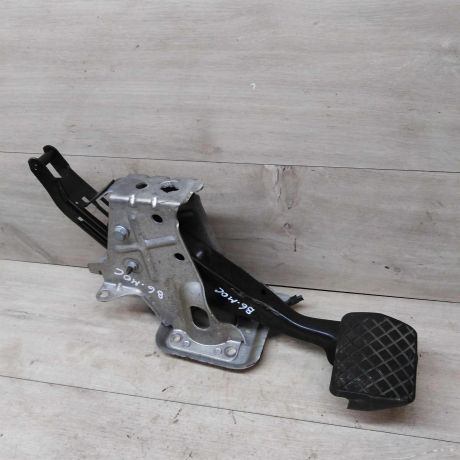 pedal-tormoza-volkswagen-passat-b6-art-21000-big-0