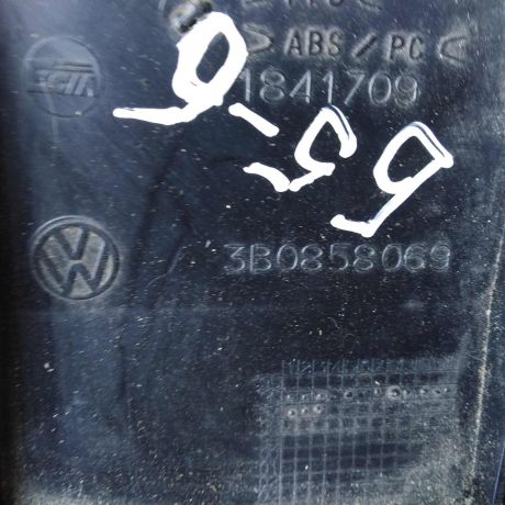 ramka-centralnoi-casti-magnitoly-torpedy-volkswagen-passat-b5-art-21466-big-1