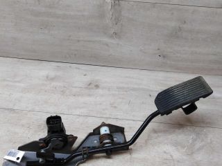 pedal-gaza-nissan-almera-classic-qg16-akpp-art-23142