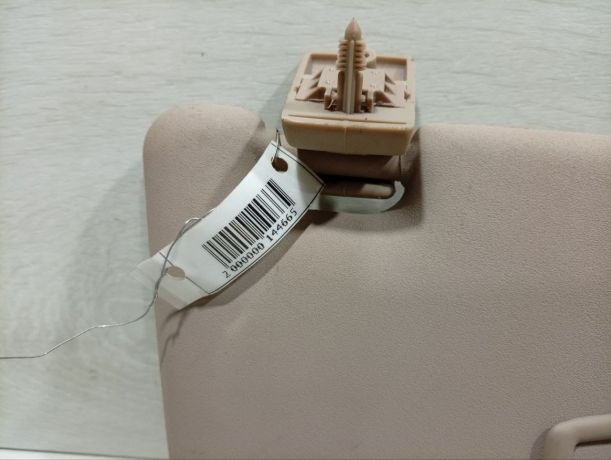 kozyrek-solncezashhitnyi-pravyi-kia-ceed-art-23385-big-4