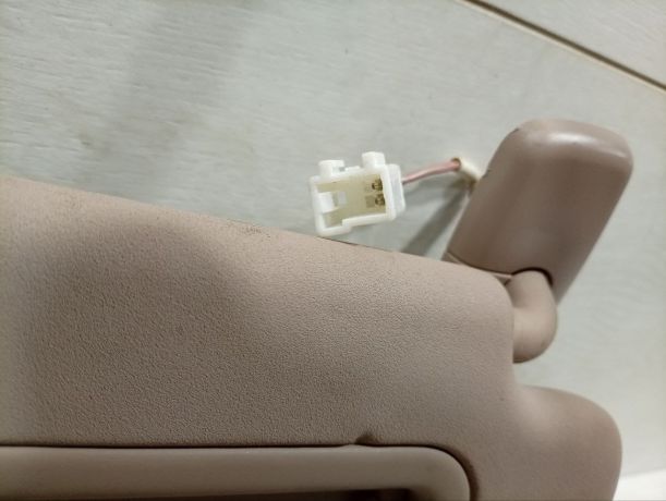 kozyrek-solncezashhitnyi-pravyi-kia-ceed-art-23385-big-3