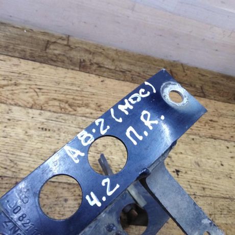 kronstein-pravoi-perednei-paneli-audi-a8-d2-art-24400-big-3