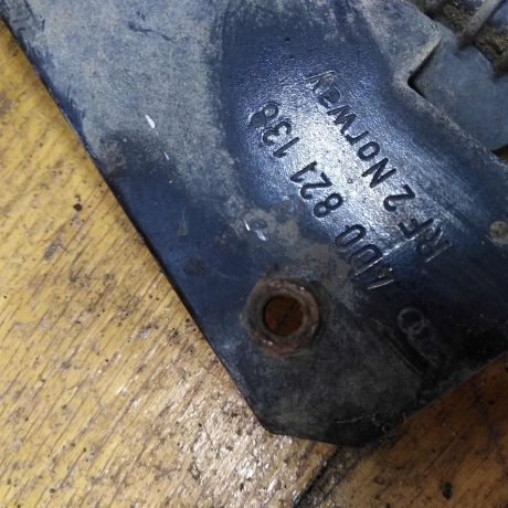 kronstein-pravoi-perednei-paneli-audi-a8-d2-art-24400-big-2