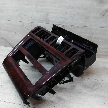 ramka-centralnaia-konsol-torpedy-audi-a8-d2-art-24967-big-2