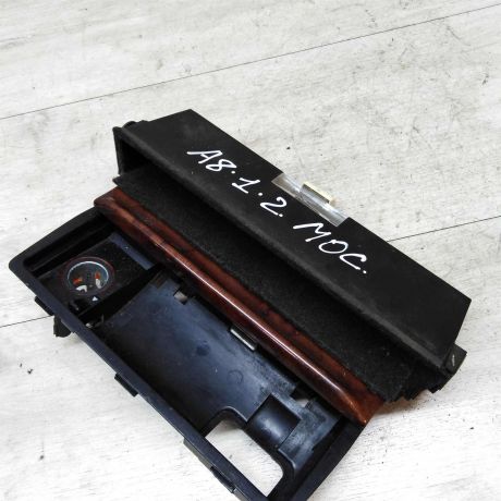 pepelnica-audi-a8-d2-art-25023-big-3